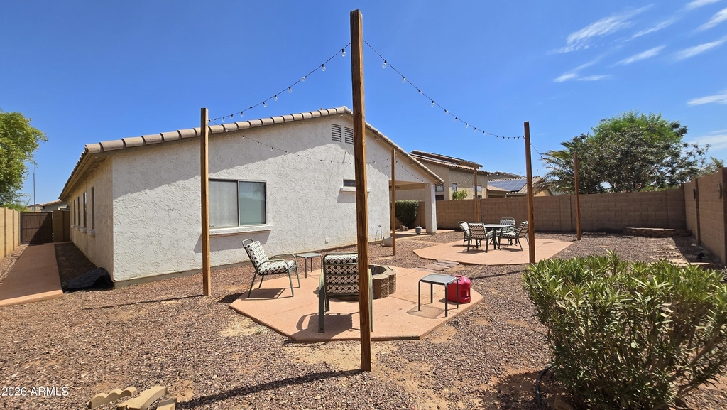 25673 W Northern Lights Way - Photo 35