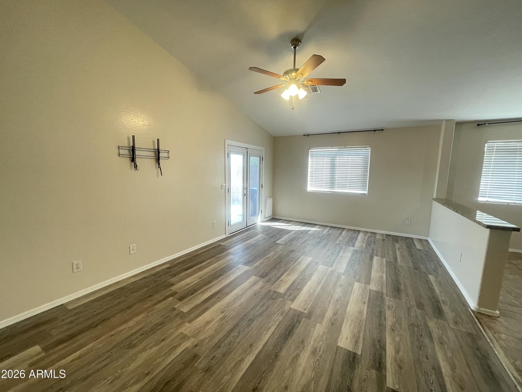 24403 N Oasis Boulevard - Photo 9