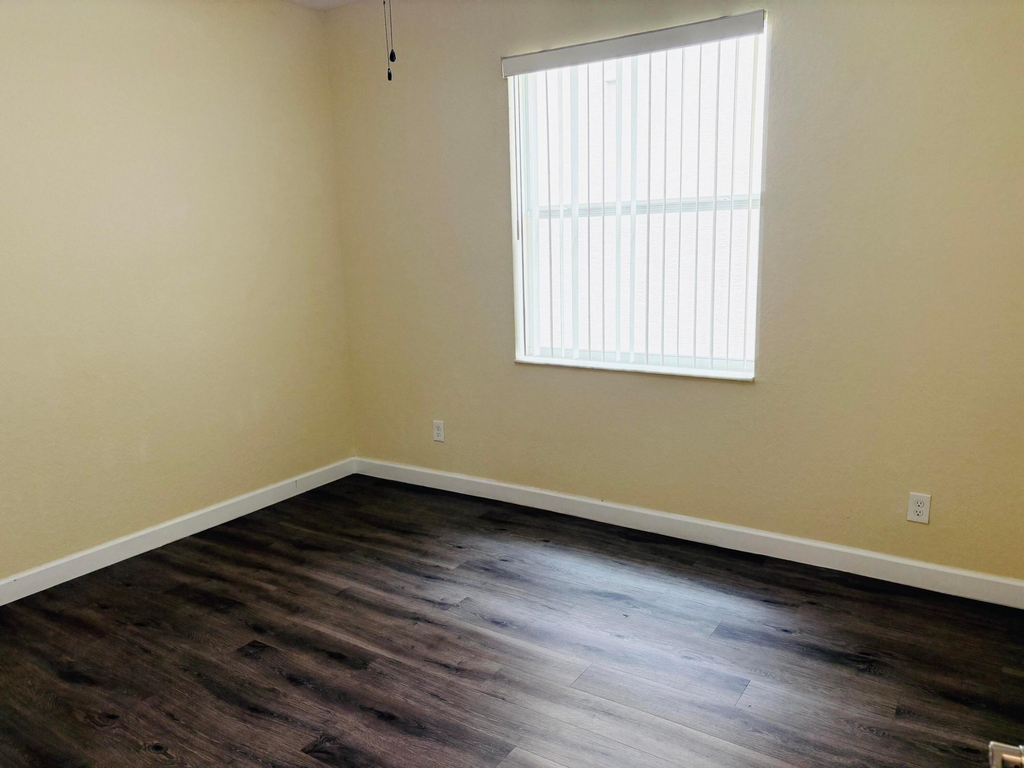 12512 Nw Stanis Lane - Photo 7