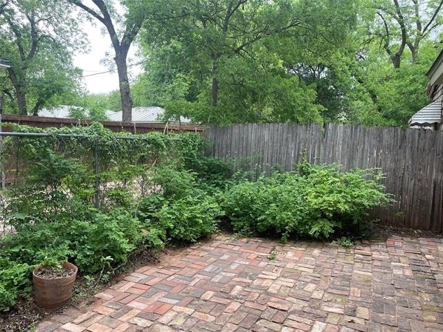 725 Elmwood Drive - Photo 19