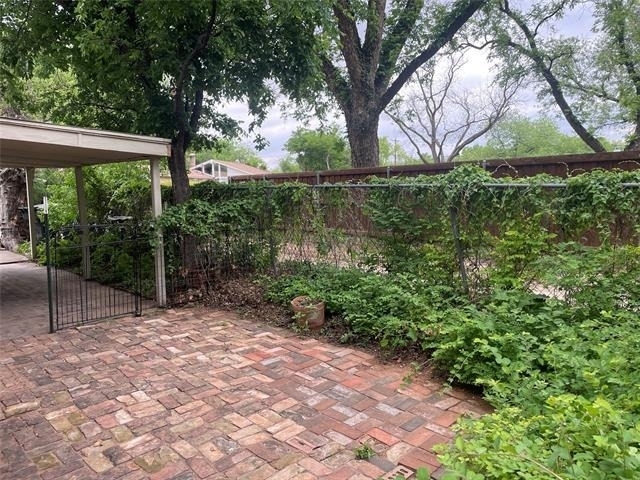 725 Elmwood Drive - Photo 17