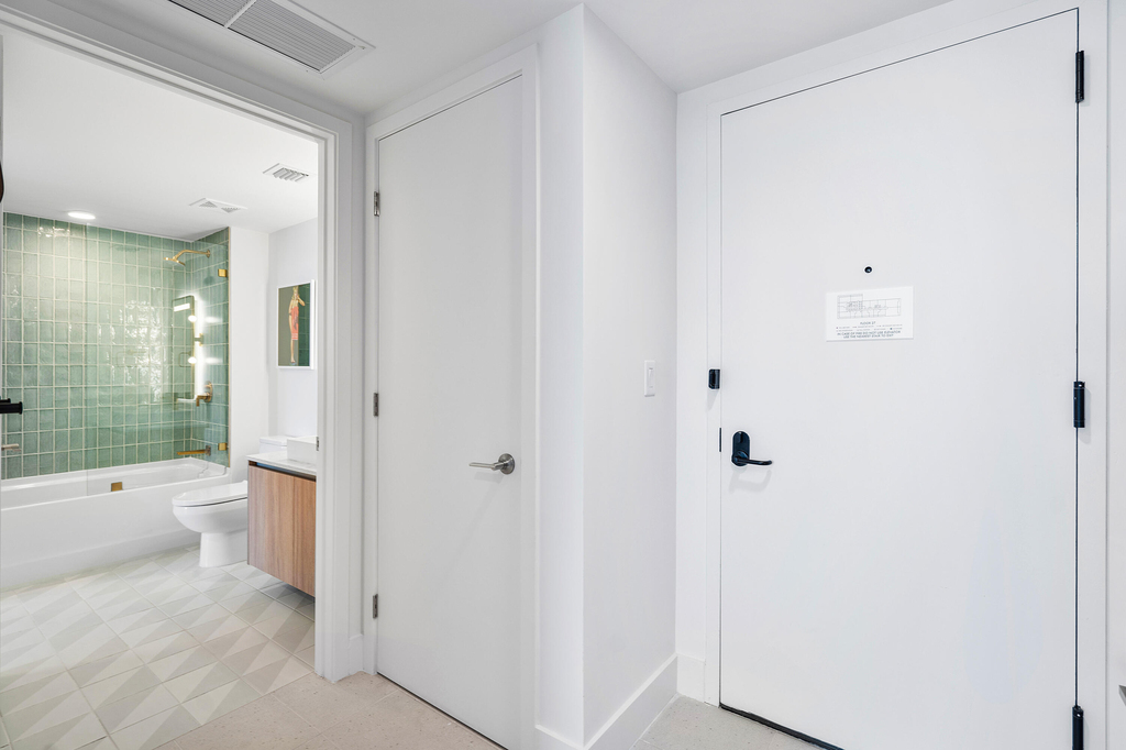 601 Ne 1st Avenue - Photo 61
