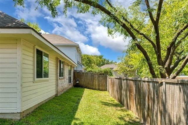 1329 Maywood Court - Photo 22