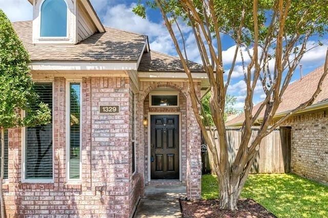 1329 Maywood Court - Photo 1