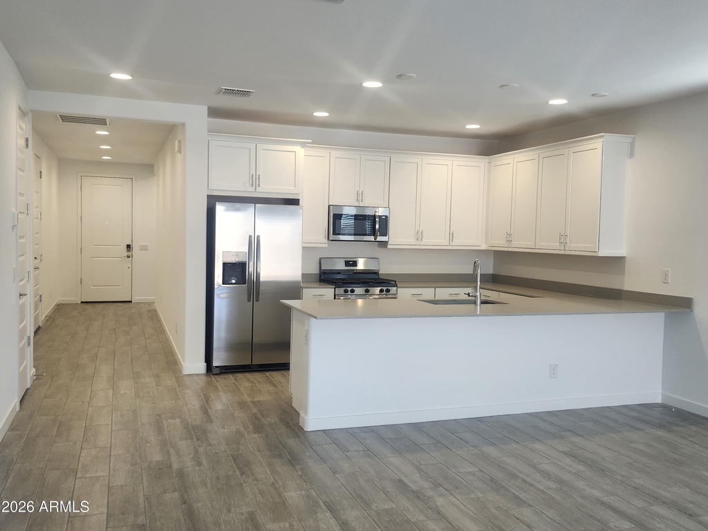 24924 N 167th Avenue - Photo 4