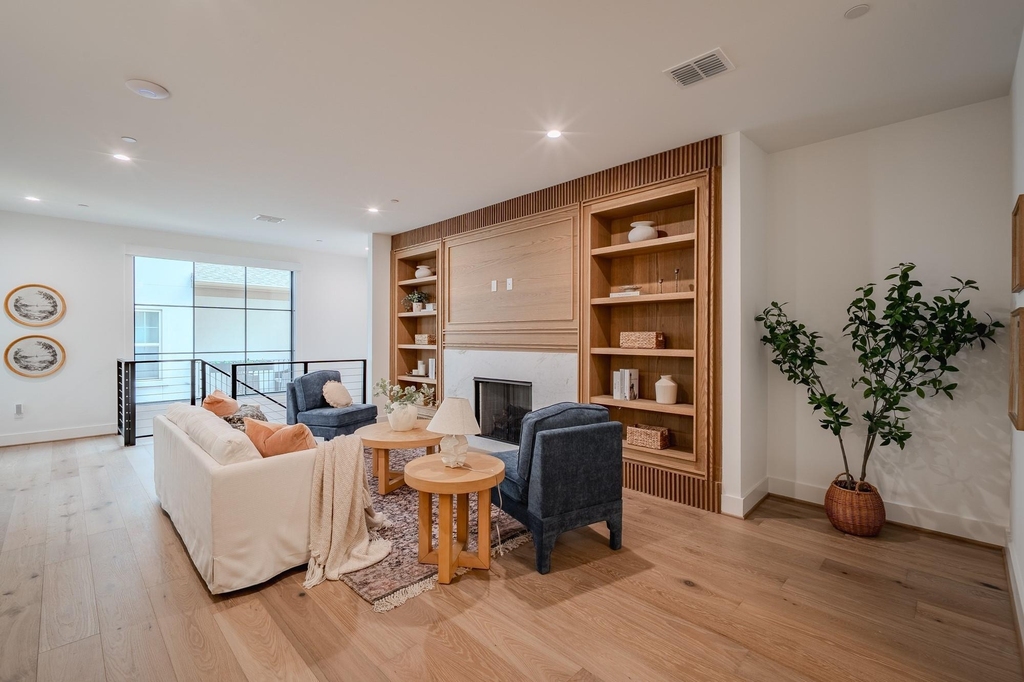 4114 Emerson Avenue - Photo 3