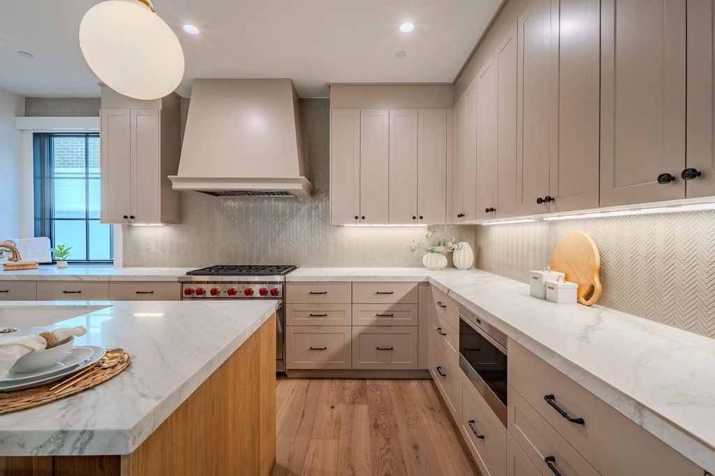 4114 Emerson Avenue - Photo 2