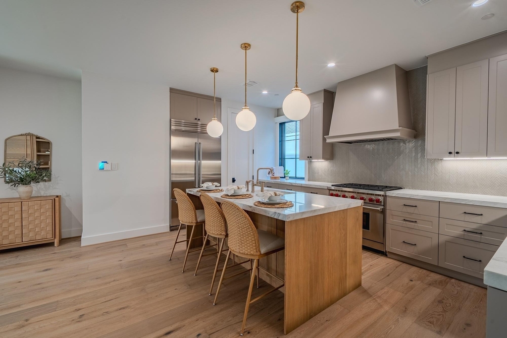 4114 Emerson Avenue - Photo 1