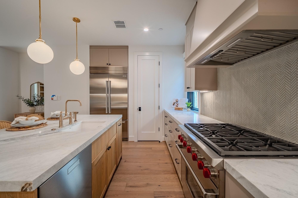 4114 Emerson Avenue - Photo 8