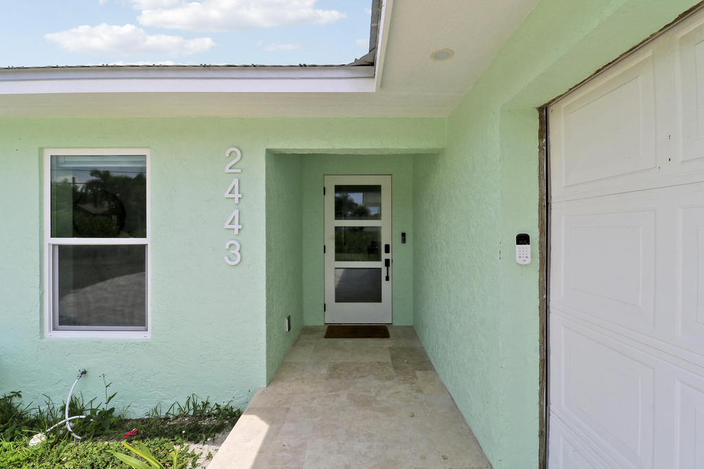 2443 E Edgewater Drive - Photo 6