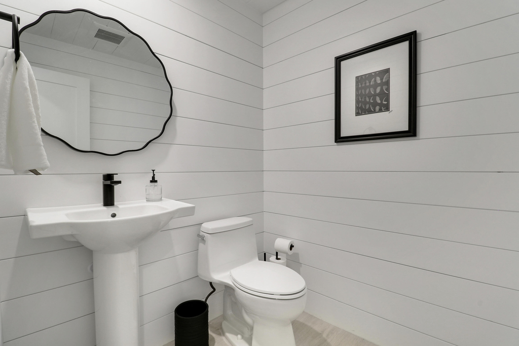 2443 E Edgewater Drive - Photo 44