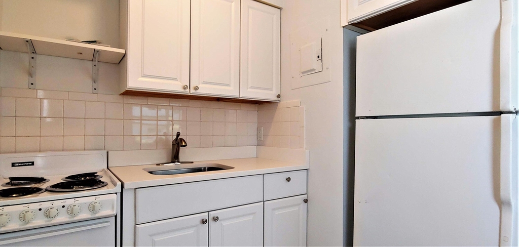 2400 Park Avenue - Photo 11