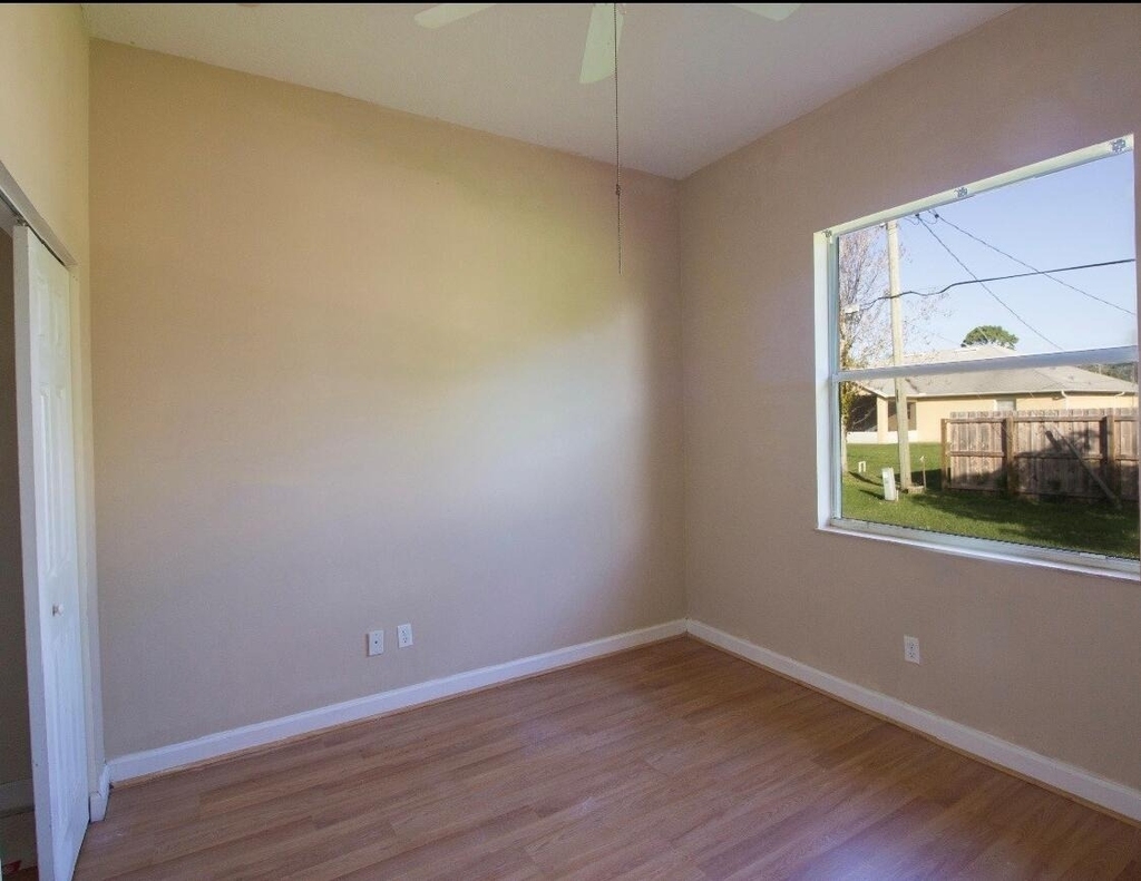 787 Se Evergreen Terrace - Photo 6