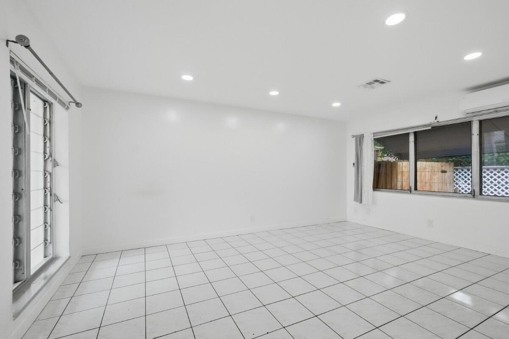 1201 N Victoria Park Road - Photo 1