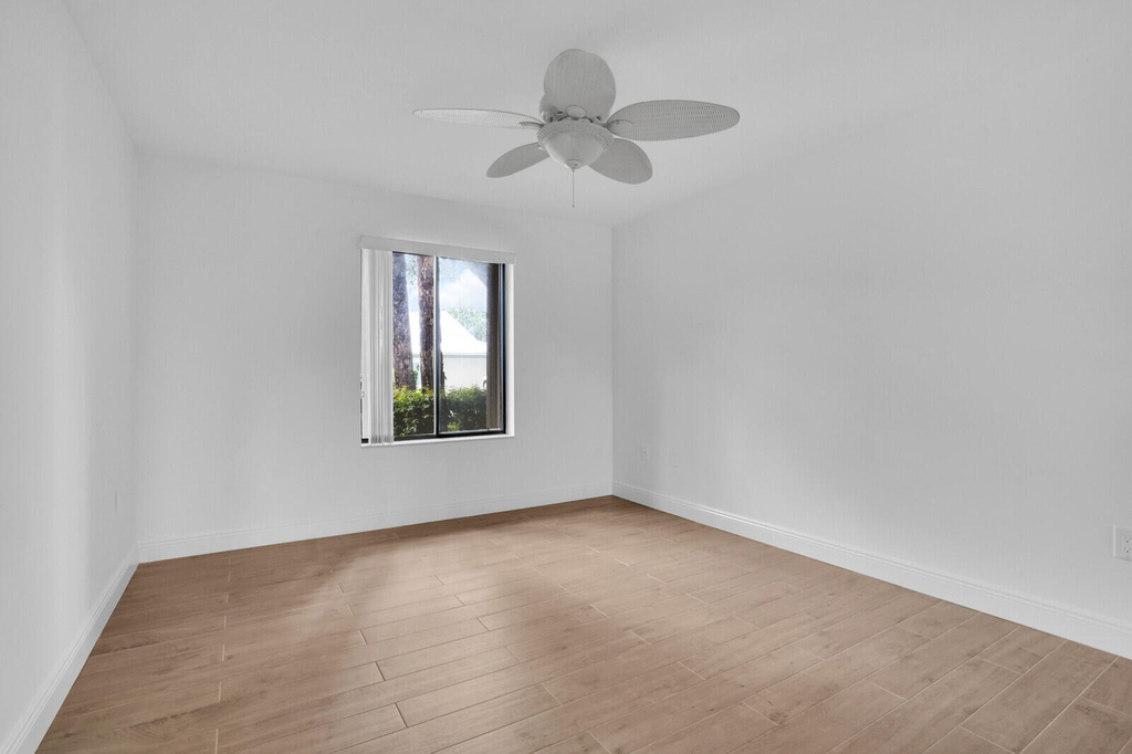 112 Inner Harbour Way - Photo 32