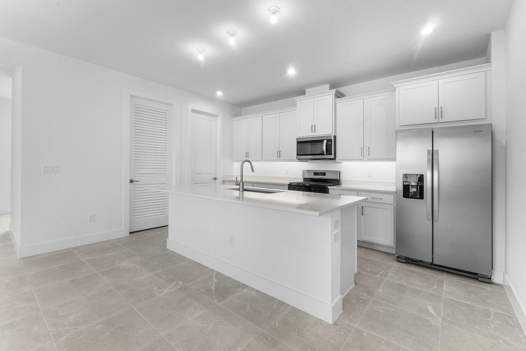 888 Sw Newfield Avenue - Photo 13