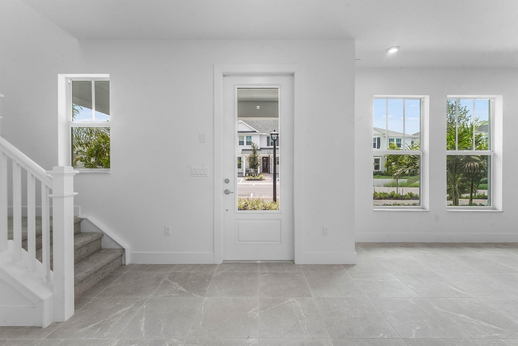 888 Sw Newfield Avenue - Photo 8