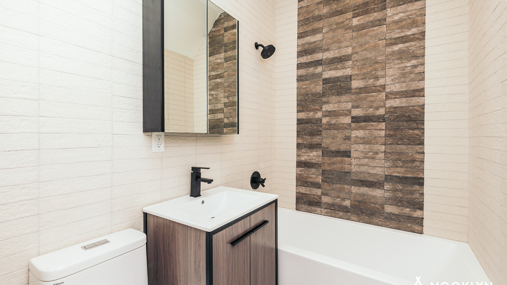 1689 Sterling Pl - Photo 1