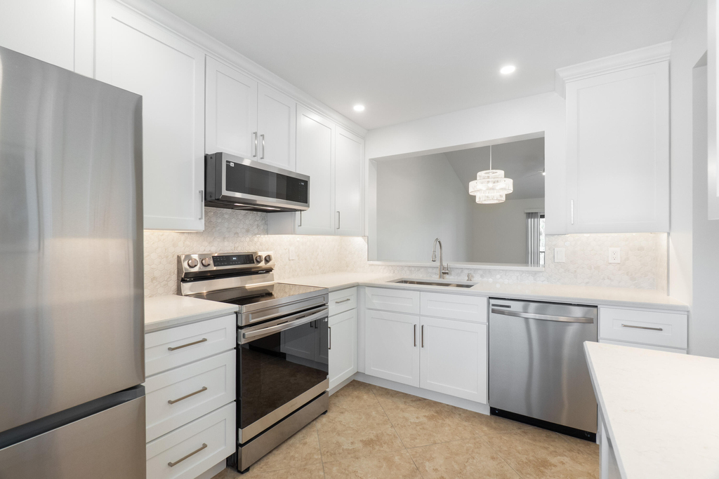 2061 Nw 21st Terrace - Photo 10