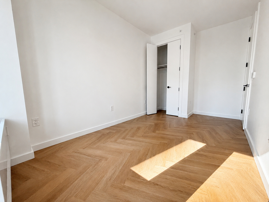 163 Willoughby Street - Photo 8