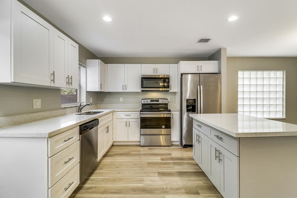 4881 Mcgill Street - Photo 9