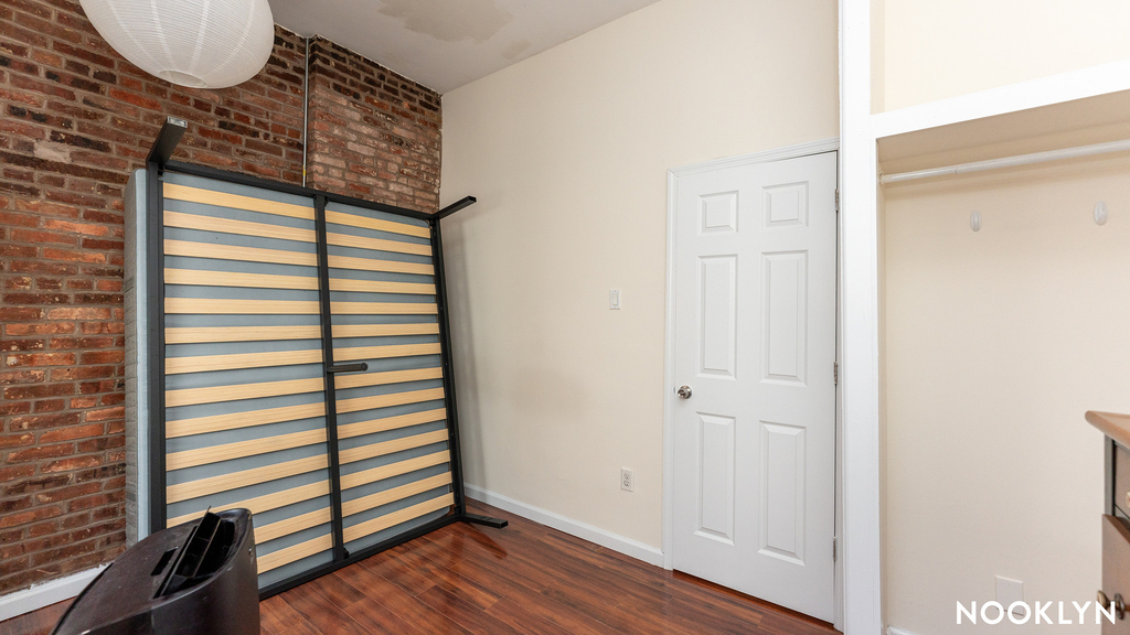 71 Pineapple St - Photo 7