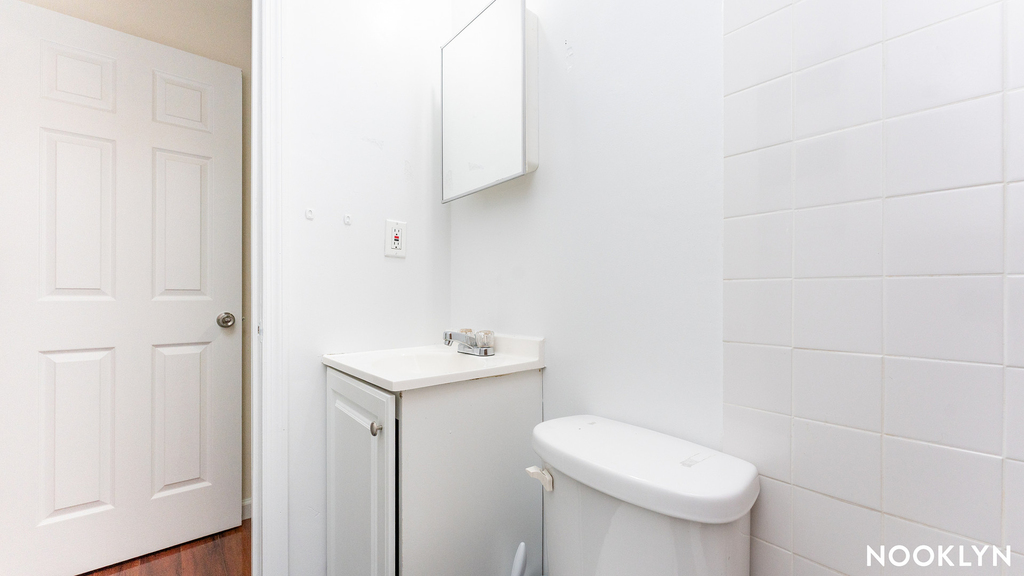 71 Pineapple St - Photo 9