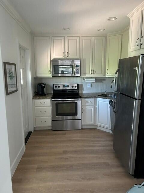 444 Zephyr Way - Photo 1