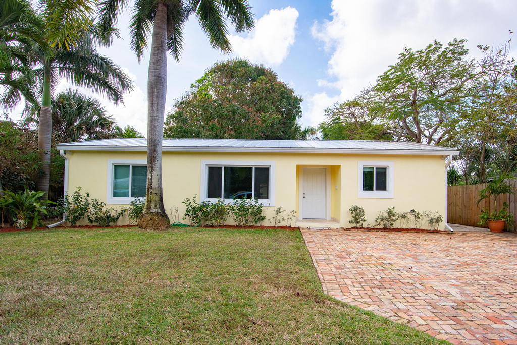 364 Orange Way - Photo 2