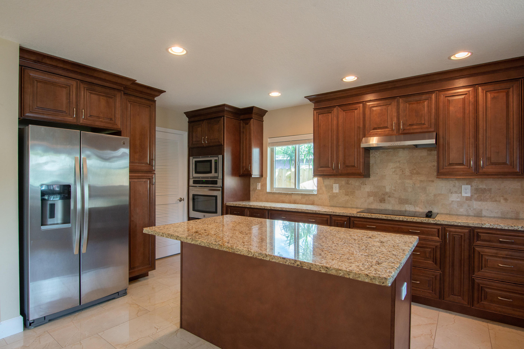 364 Orange Way - Photo 5
