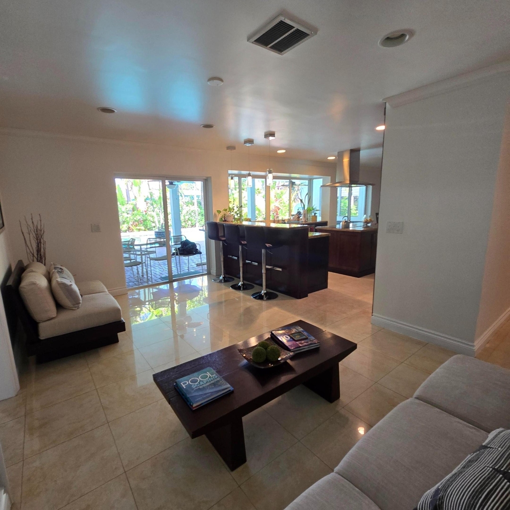 2120 N 49th Avenue - Photo 2