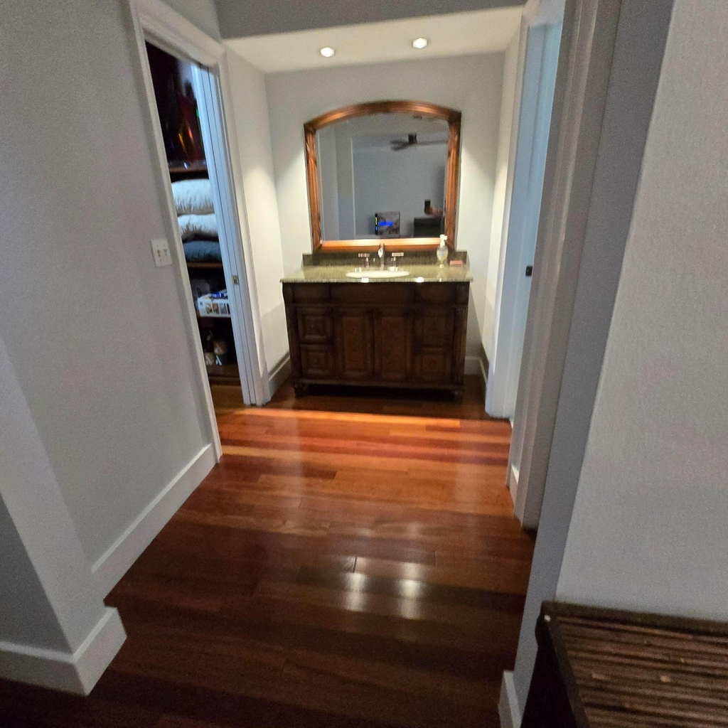 2120 N 49th Avenue - Photo 9