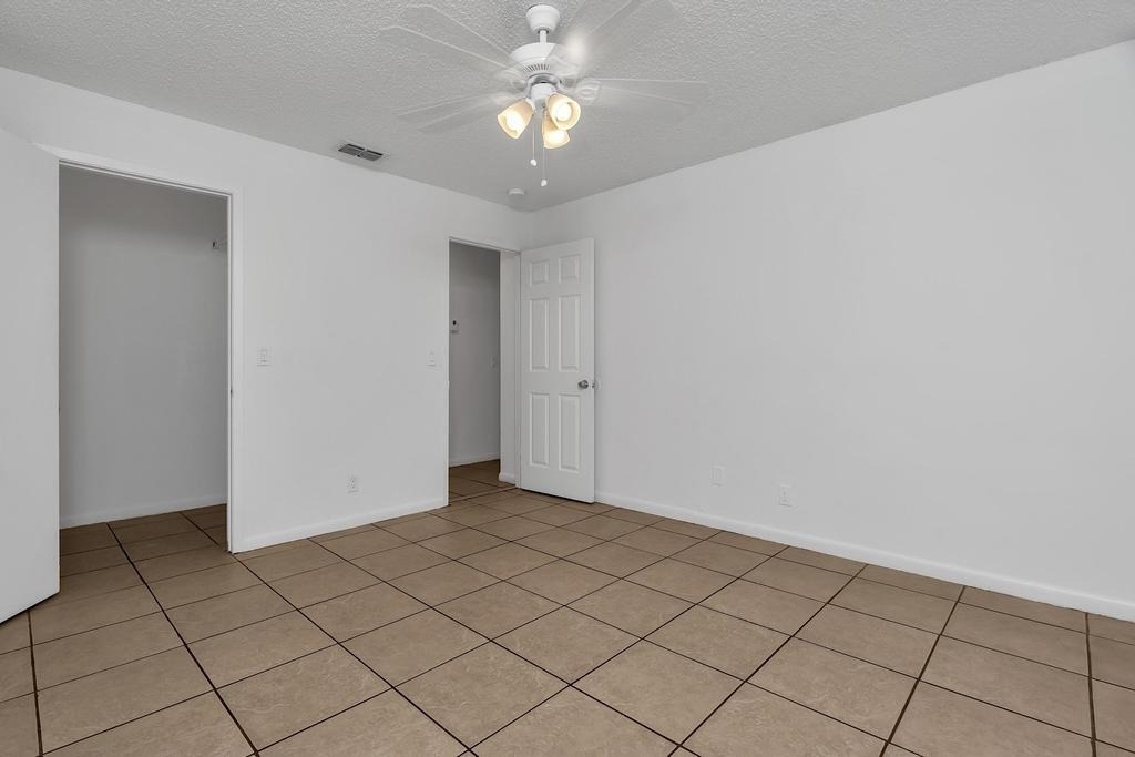 1320 Wellington Street - Photo 11