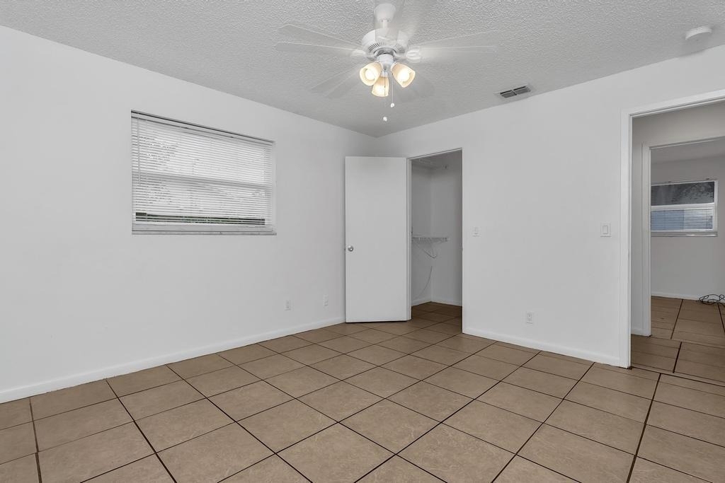1320 Wellington Street - Photo 12