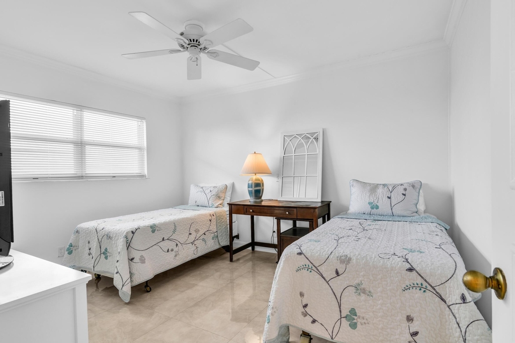 410 N Federal Highway N - Photo 24