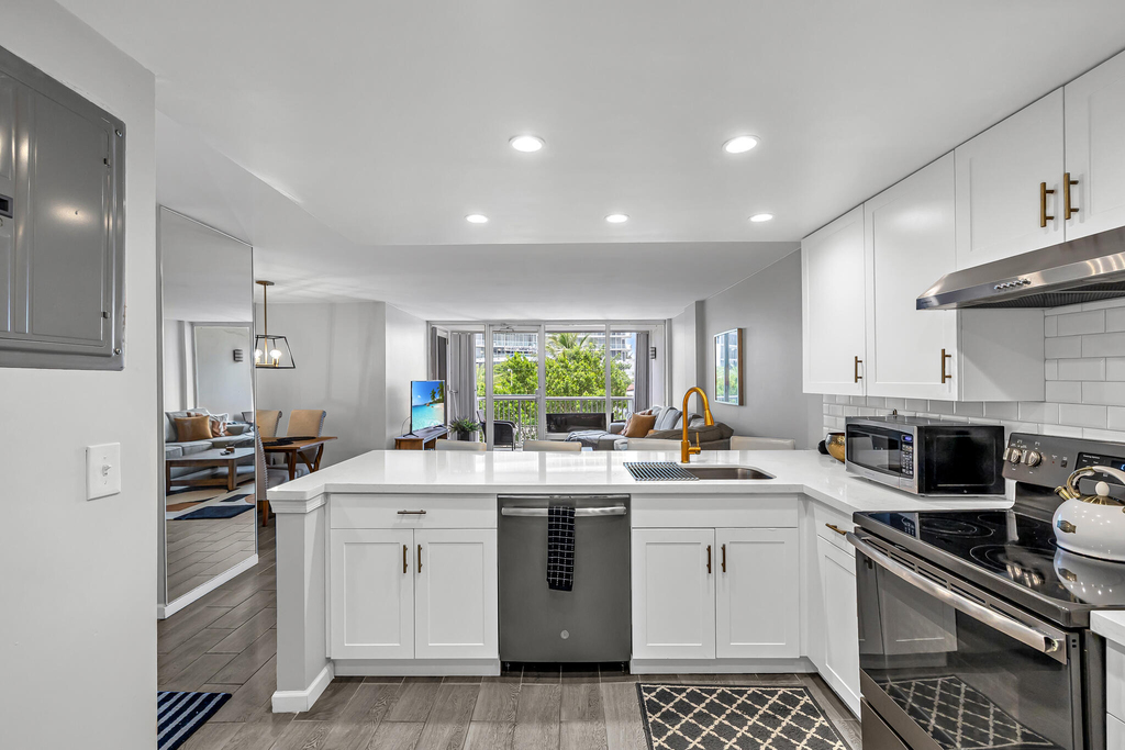 2200 Ne 33rd Avenue - Photo 5