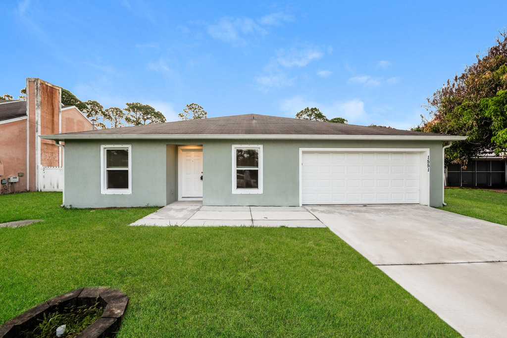 1551 Se Coply Street - Photo 0
