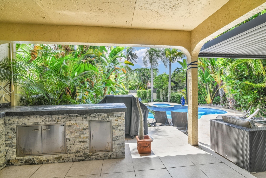 753 Villa Portofino Circle - Photo 15