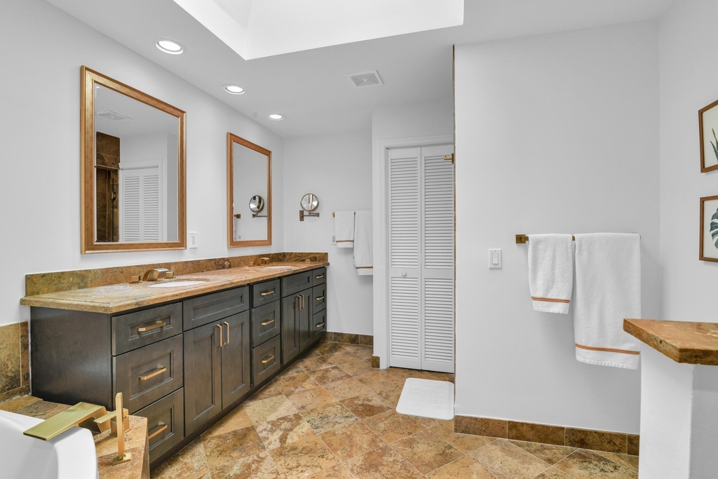 753 Villa Portofino Circle - Photo 32