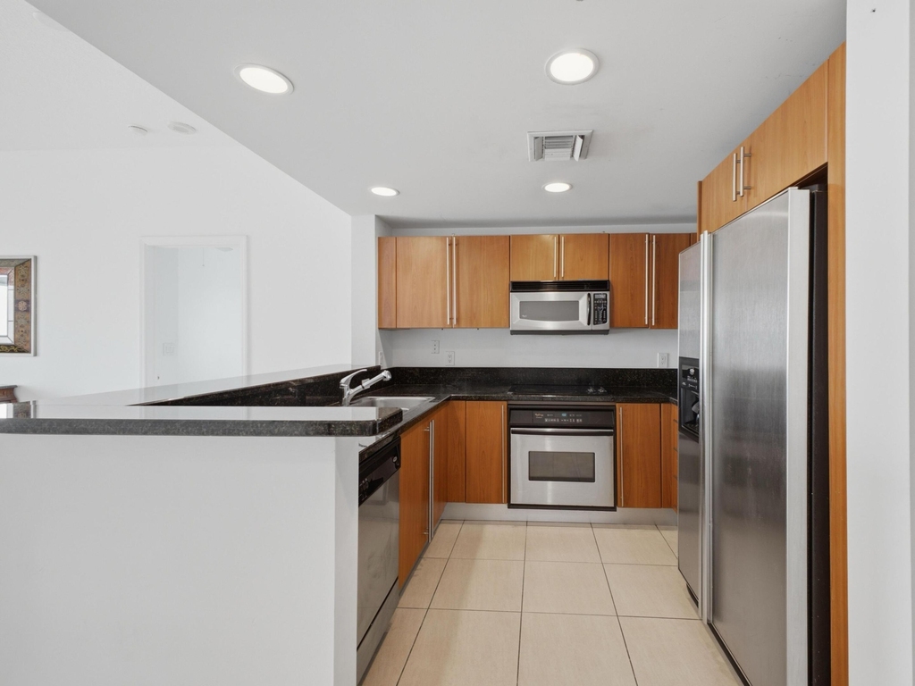 610 Clematis Street - Photo 9