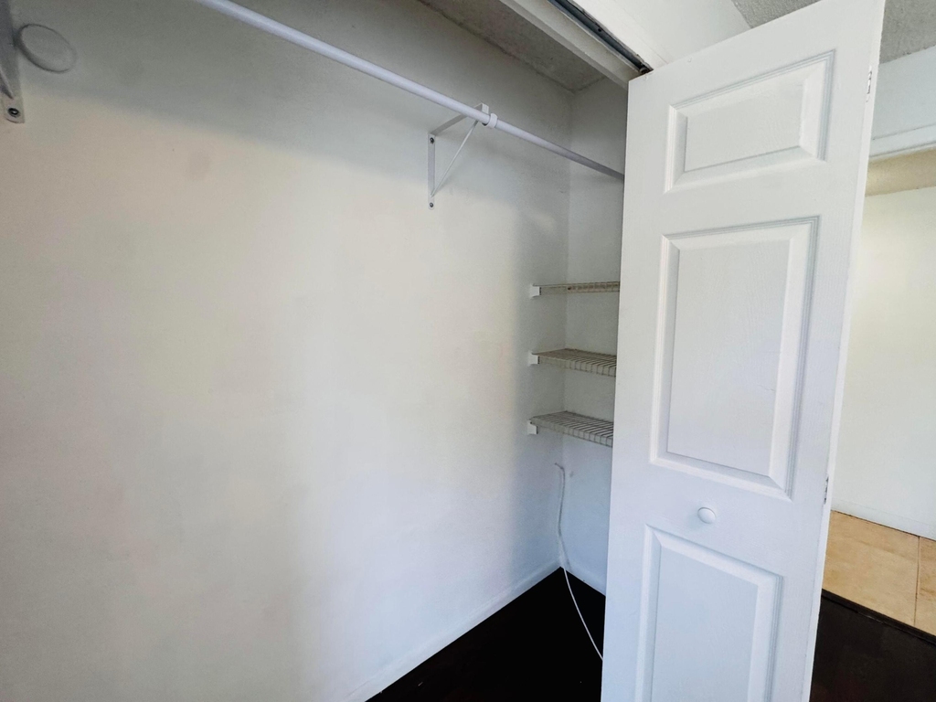 1068 N Benoist Farms Road - Photo 19
