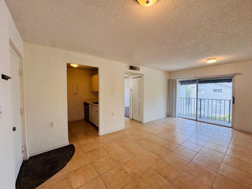 1068 N Benoist Farms Road - Photo 40