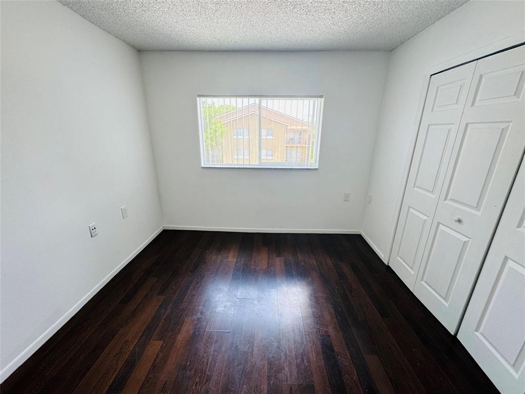 1068 N Benoist Farms Road - Photo 3