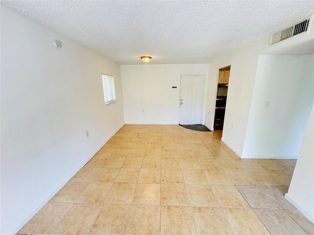1068 N Benoist Farms Road - Photo 10