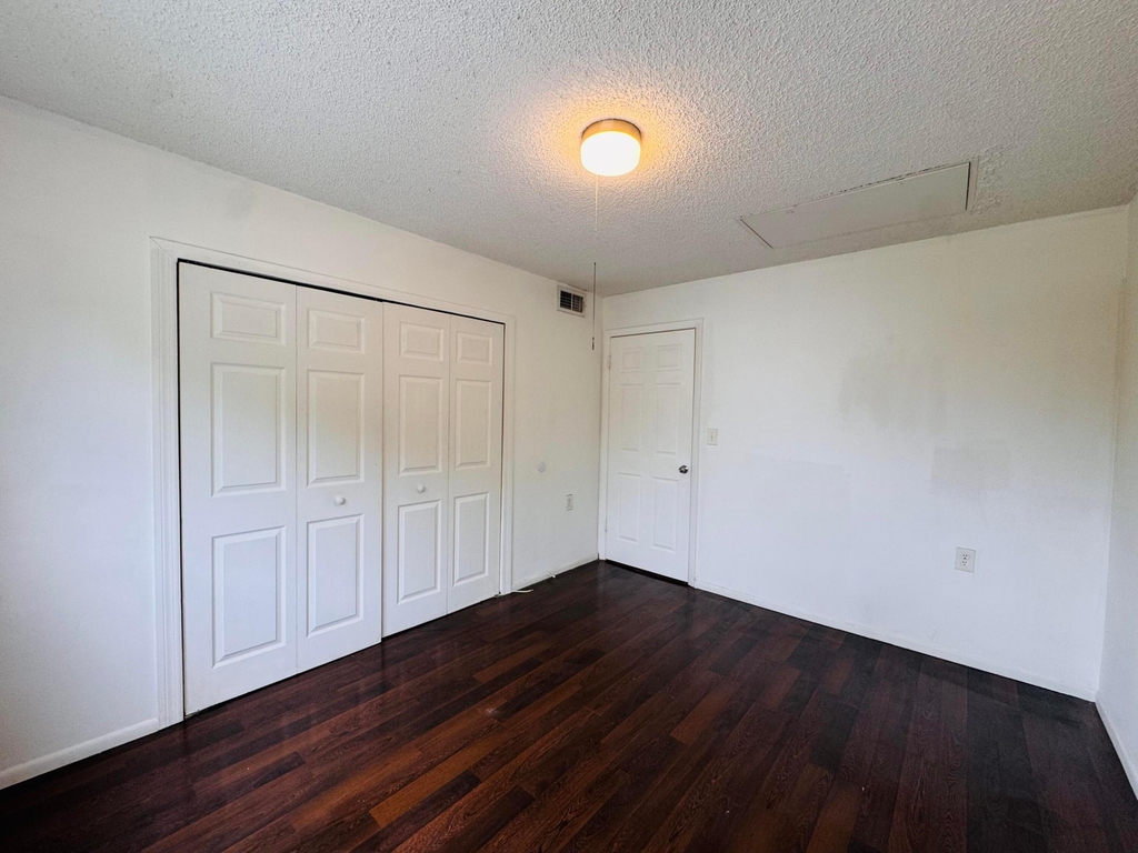 1068 N Benoist Farms Road - Photo 24