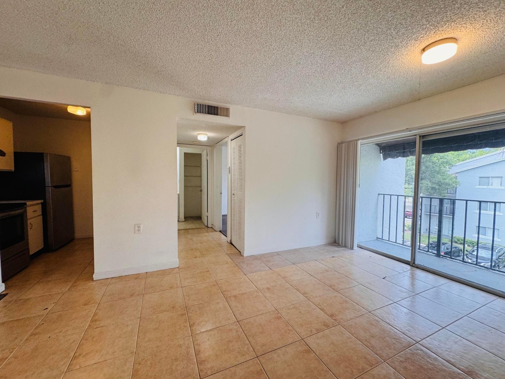 1068 N Benoist Farms Road - Photo 6