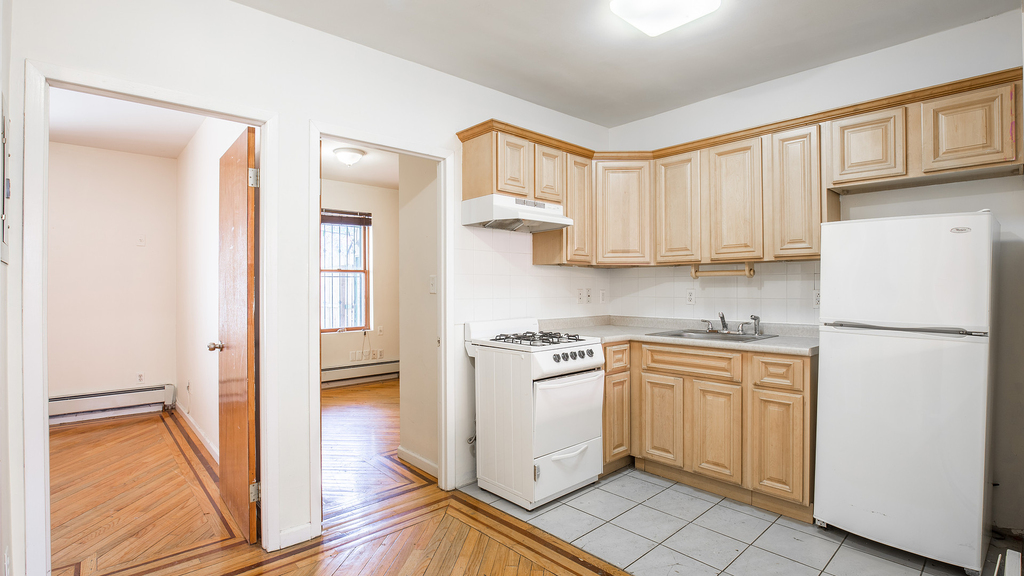 38 Greene Ave - Photo 13
