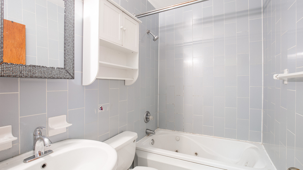 38 Greene Ave - Photo 7