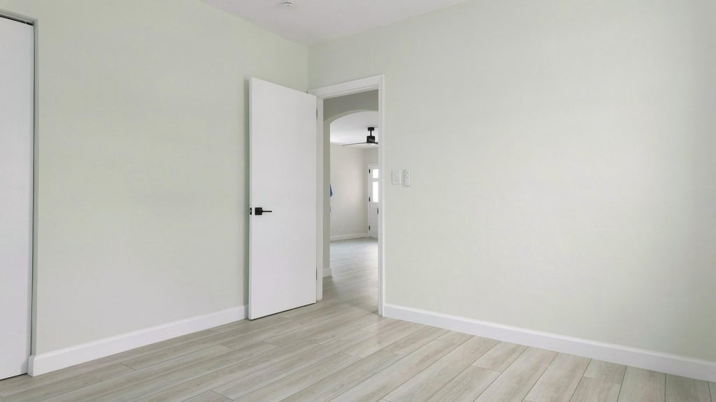 1945 Ne 4th Street - Photo 9