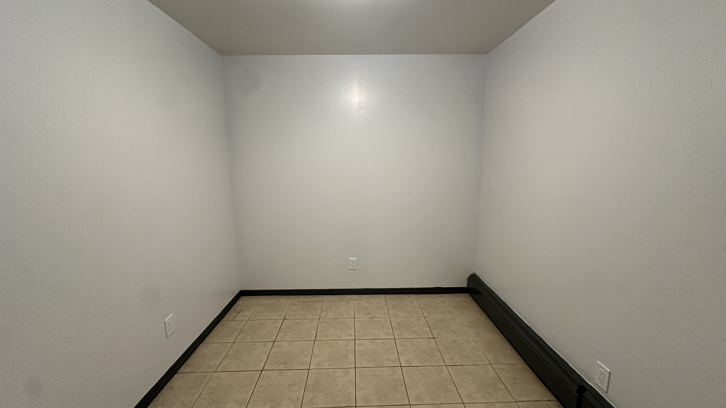 371 Kosciuszko St - Photo 3